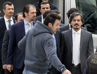 Αναστέλλεται η αίτηση χορήγησης ασύλου στον Τούρκο πραξικοπηματία αξιωματικό λόγω «δημοσίου συμφέροντος»
